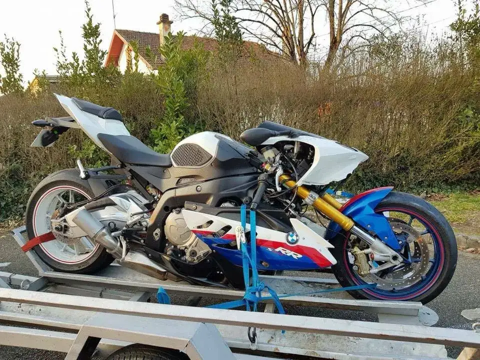 Zdjęcie Jaki olej do lag motocyklowych wybrać, aby uniknąć problemów?