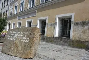 Zdjęcie Gdzie się urodził Adolf Hitler? Niezwykłe fakty o jego miejscu urodzenia