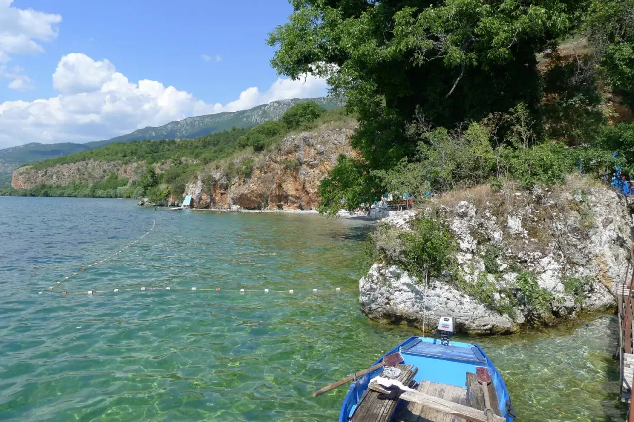 Jezioro Ochrydzkie Macedonia P&oacute;łnocna cerkiew Kaneo