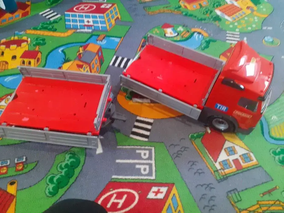 Zdjęcie Najlepsze zabawki tir volvo – idealne modele dla dzieci i kolekcjonerów