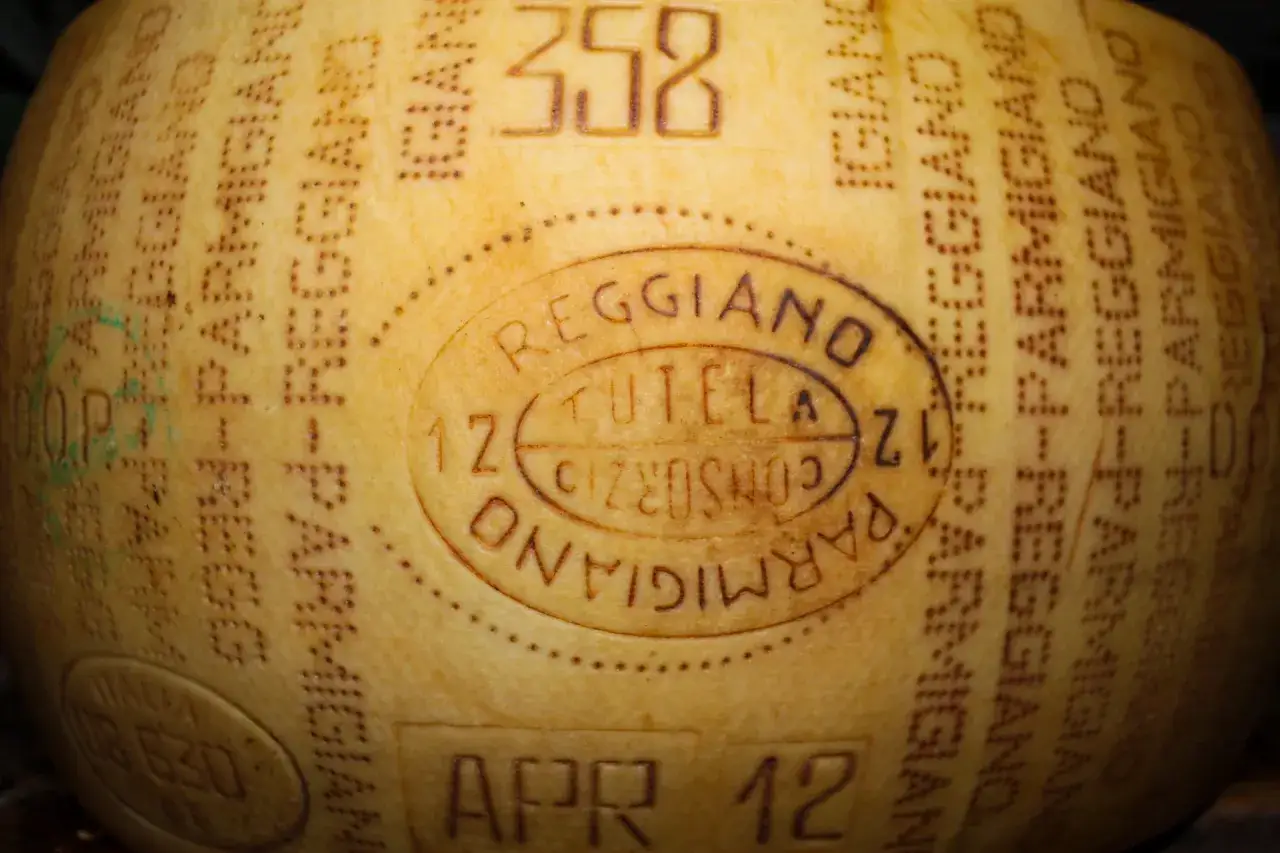 oznaczenia wieku parmezanu etykiety