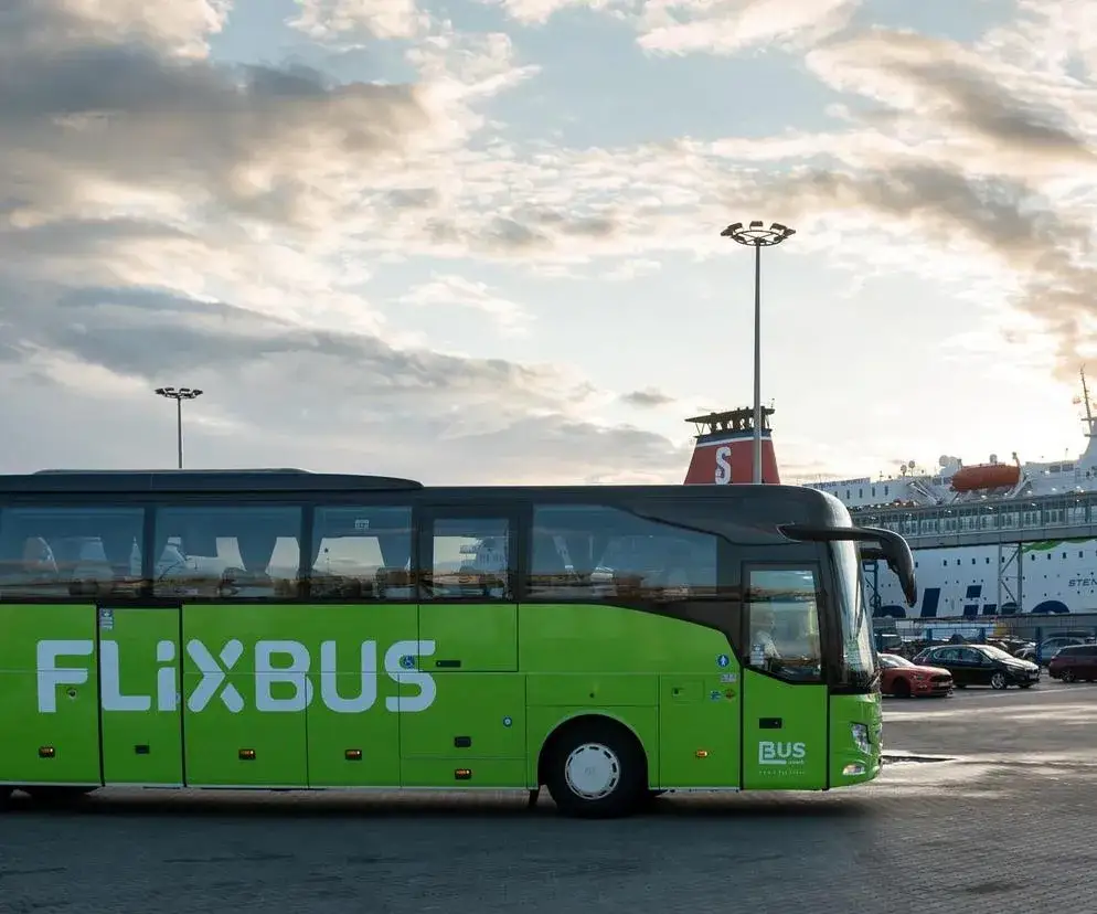 Zdjęcie Ile jedzie bus z Krakowa do Katowic? Sprawdź czas podróży!