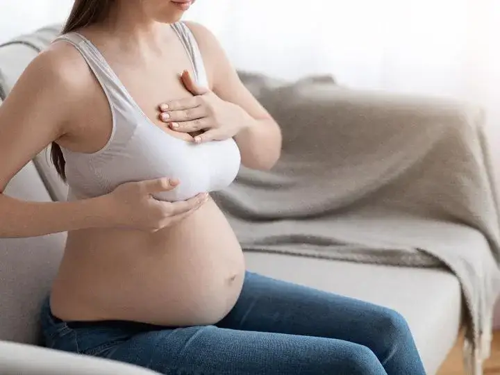 Zmiany w piersiach w ciąży trymestr po trymestrze