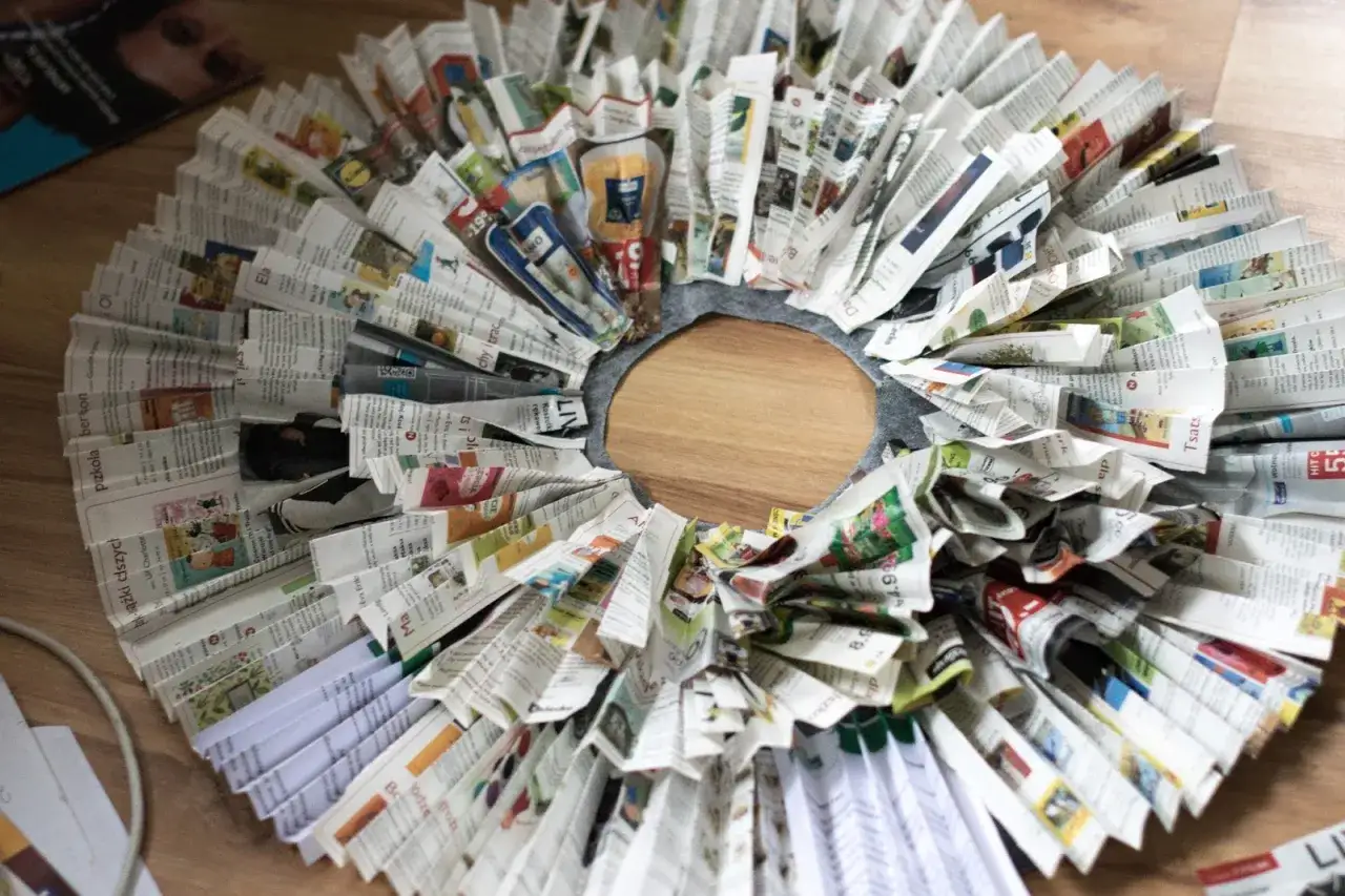 spódnica z gazet różne style