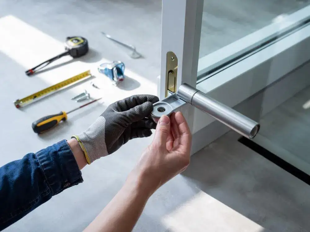 narzędzia do montażu samodomykacza drzwi przesuwnych