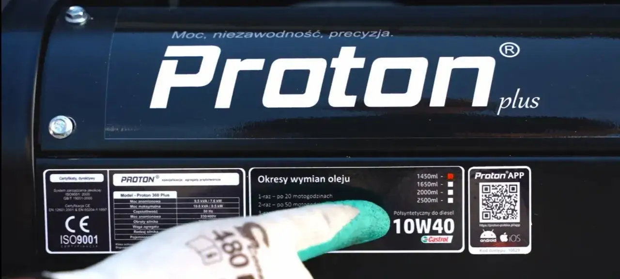 Na etykiecie agregatu Proton Plus widnieje informacja jaki olej do agregatu benzynowego: półsyntetyczny 10W40.