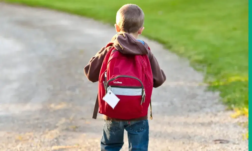 Zdjęcie Kiedy dziecko może samo chodzić do szkoły? Ważne wskazówki