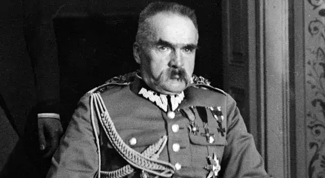 Zdjęcie Koszulka z Piłsudskim: Patriotyczny symbol w modnym wydaniu