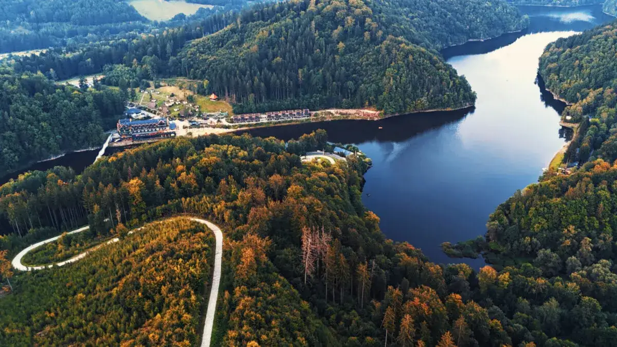 Rodzinna wycieczka rowerowa Góry Sowie Jezioro Bystrzyckie