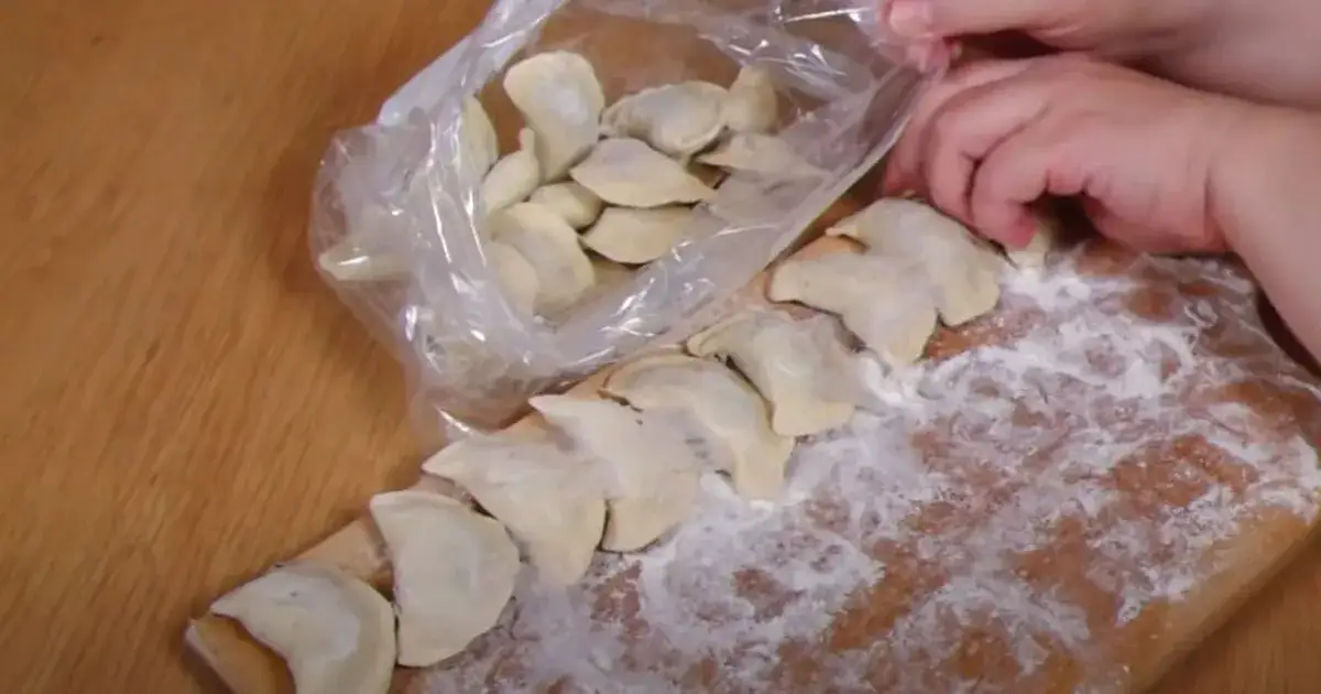 Jak mrozić pierogi żeby się nie sklejały