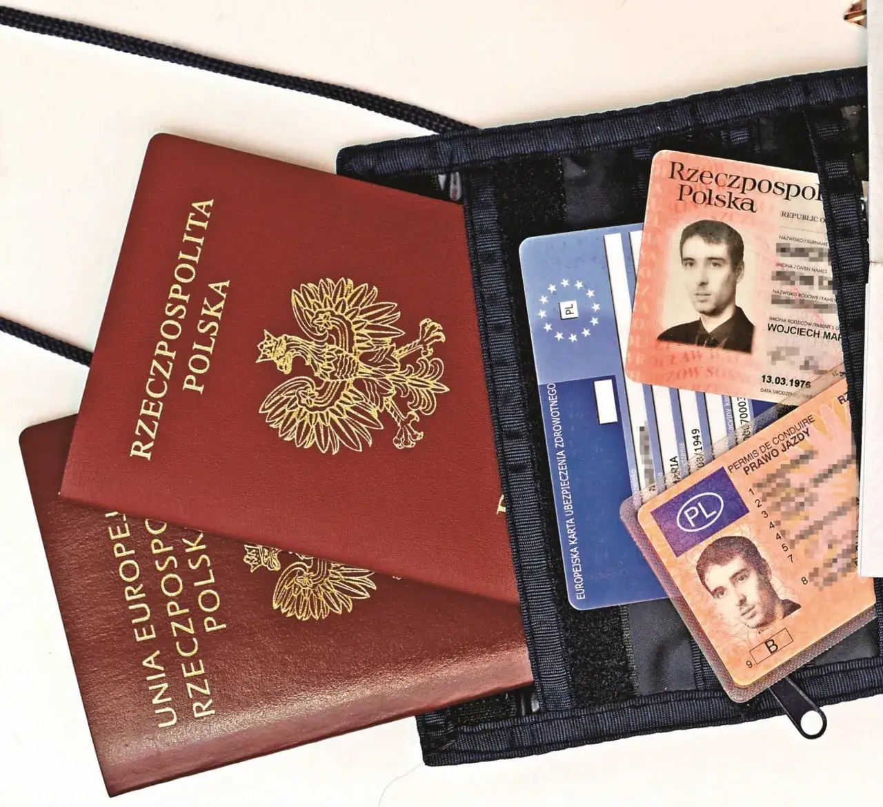 dokumenty podróżne paszport wiza