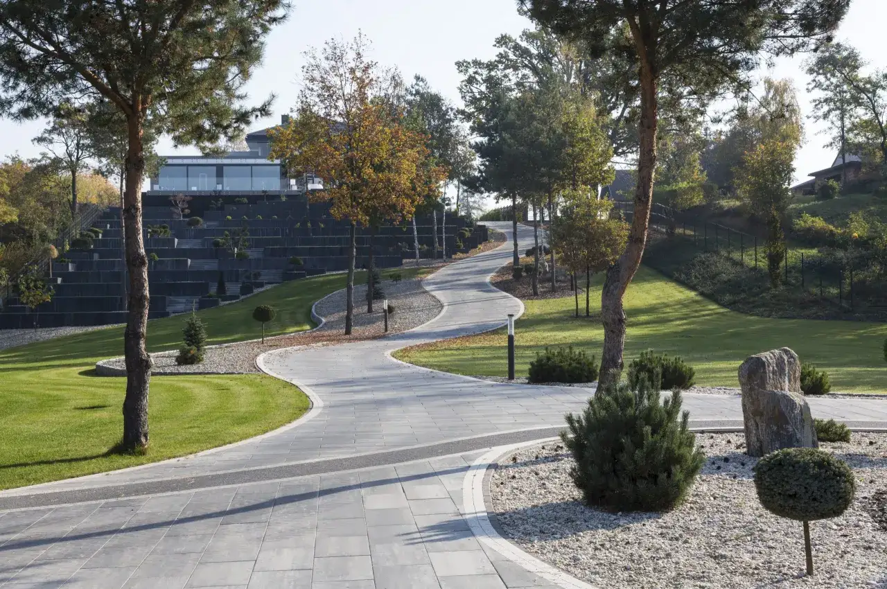 Rodzaje grubości kostki brukowej