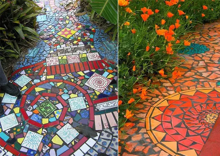 ścieżka ogrodowa z potłuczonych kafelk&oacute;w mozaika