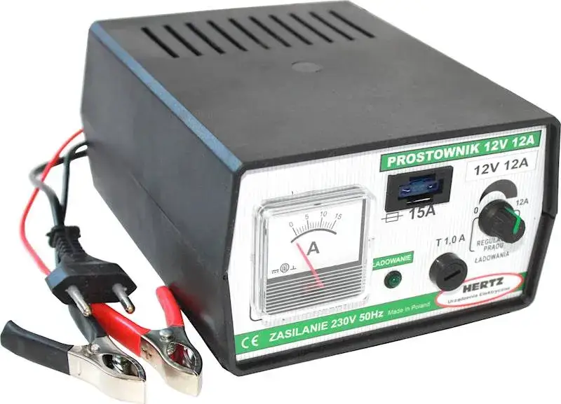 bezpieczne ładowanie akumulatora prostownikiem starego typu