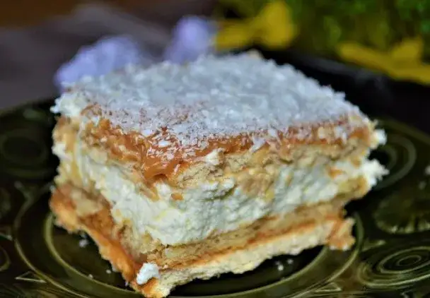 Ciasto krówka na krakersach dekoracje