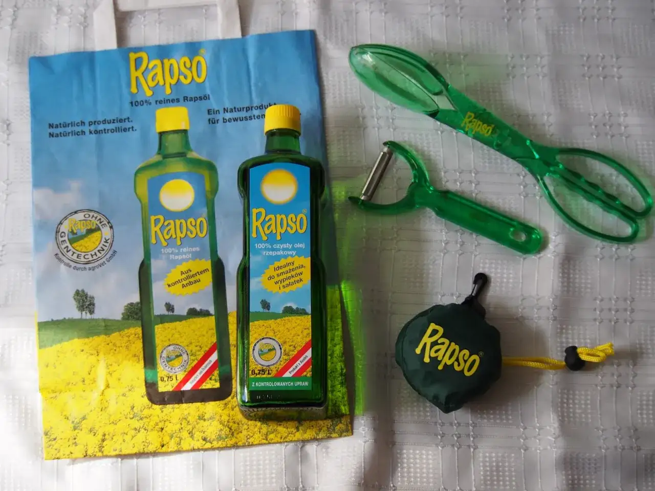 Butelka oleju rzepakowego rafinowanego