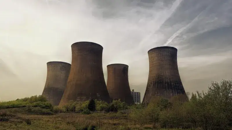 Zdjęcie Ile elektrowni atomowych ma Francja? Zaskakujące fakty i liczby