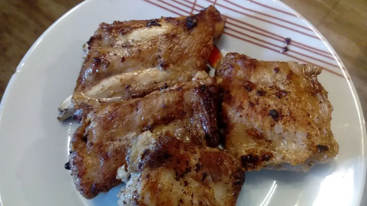 Zdjęcie Najlepszy sposób jak zrobić żeberka na patelni w domowym zaciszu - Porady