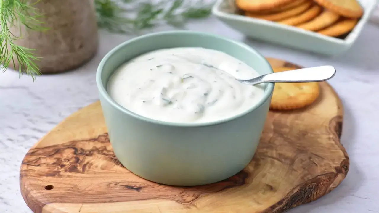 Składniki do zagęszczania sosu jogurtowego bez majonezu