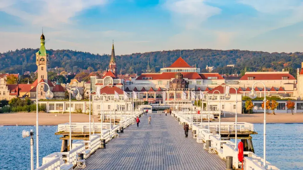 Sopot molo plaża miasto panorama