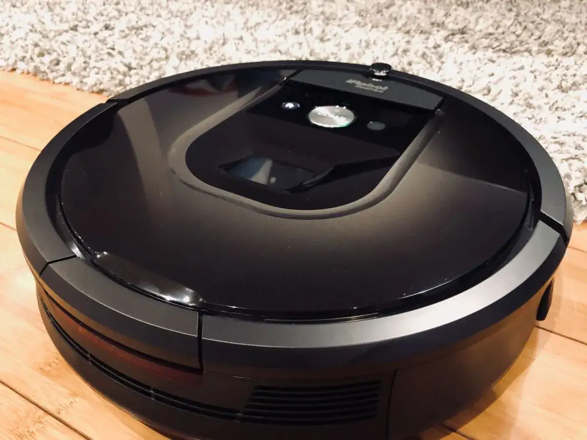 Zdjęcie Roomba 980 czy warto? Odkryj jego wady i zalety przed zakupem