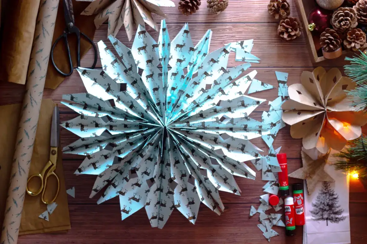Zdjęcie Jak zrobić ozdoby choinkowe z papieru 3D - proste i kreatywne pomysły