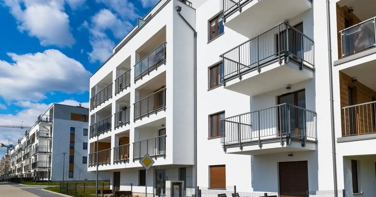 Zdjęcie Kim jest deweloper i jakie ma kluczowe zadania w budownictwie?