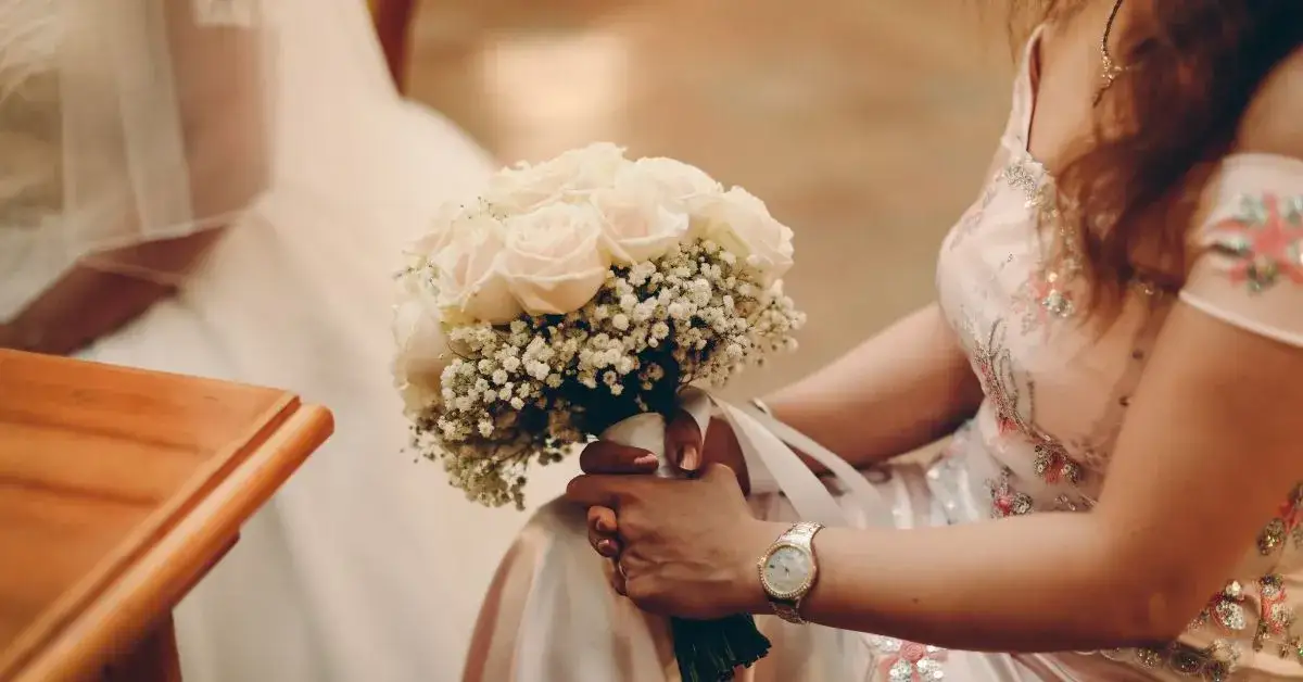Zdjęcie W czym na wesele koleżanki? Stylizacje, które zachwycą i nie zawiodą