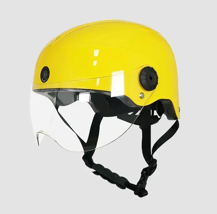 Zdjęcie Jaka kamera na kask motocyklowy? Odkryj najlepsze modele i porady