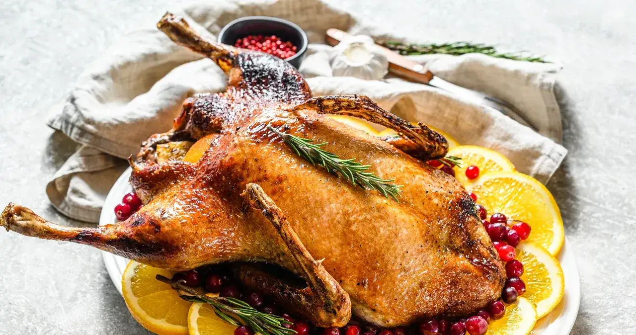 Zdjęcie Jakie przyprawy do gęsi, aby wydobyć pełnię smaku i aromatu?