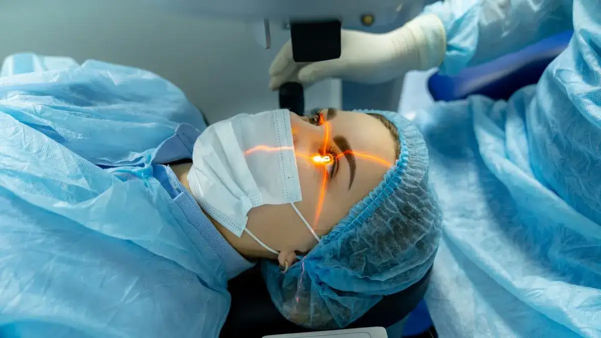 Zdjęcie Gdzie najlepiej wykonać laserową korekcję wzroku: ranking sprawdzonych klinik