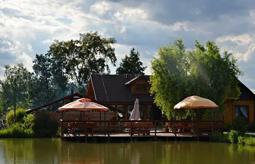 Zdjęcie Łowisko Bąków - idealne miejsce na wędkarskie przygody i relaks