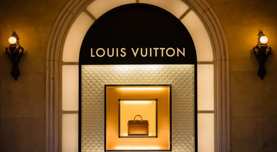 Zdjęcie Francuska firma Louis Vuitton: historia, cechy i autentyczność toreb vintage