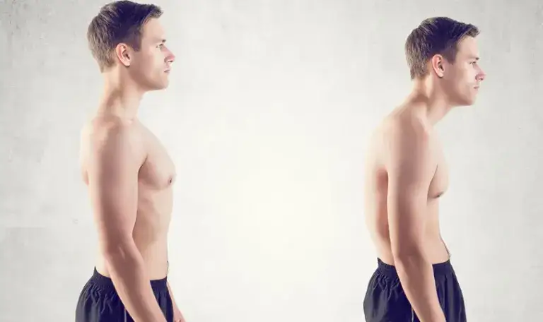 osoba z okładem na plecach