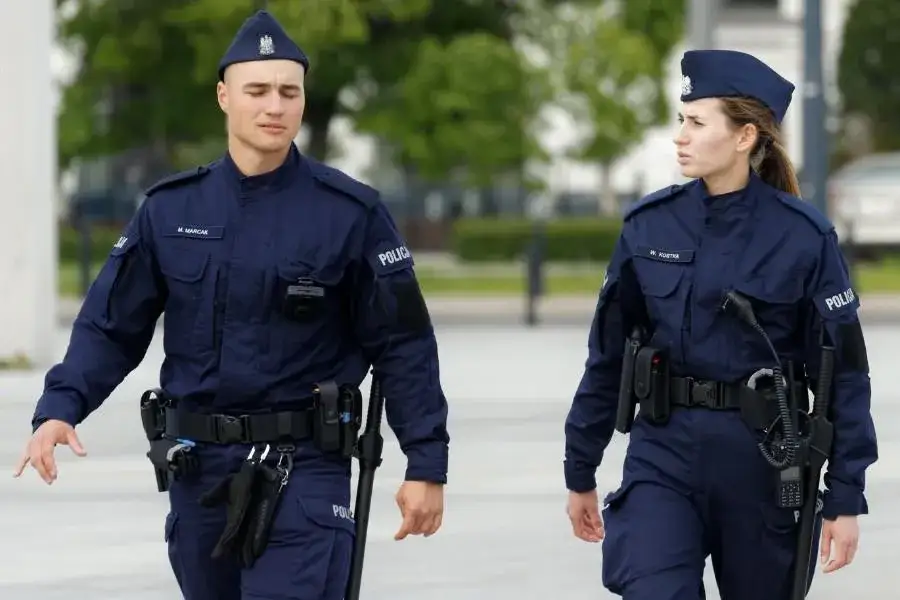 umundurowanie letnie policja elementy
