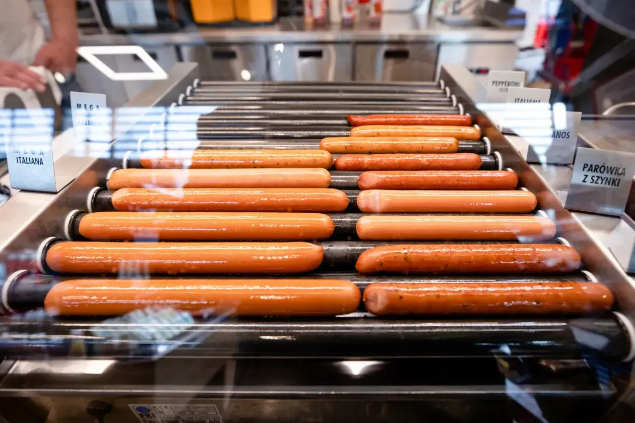 Hot dogi Orlen porównanie