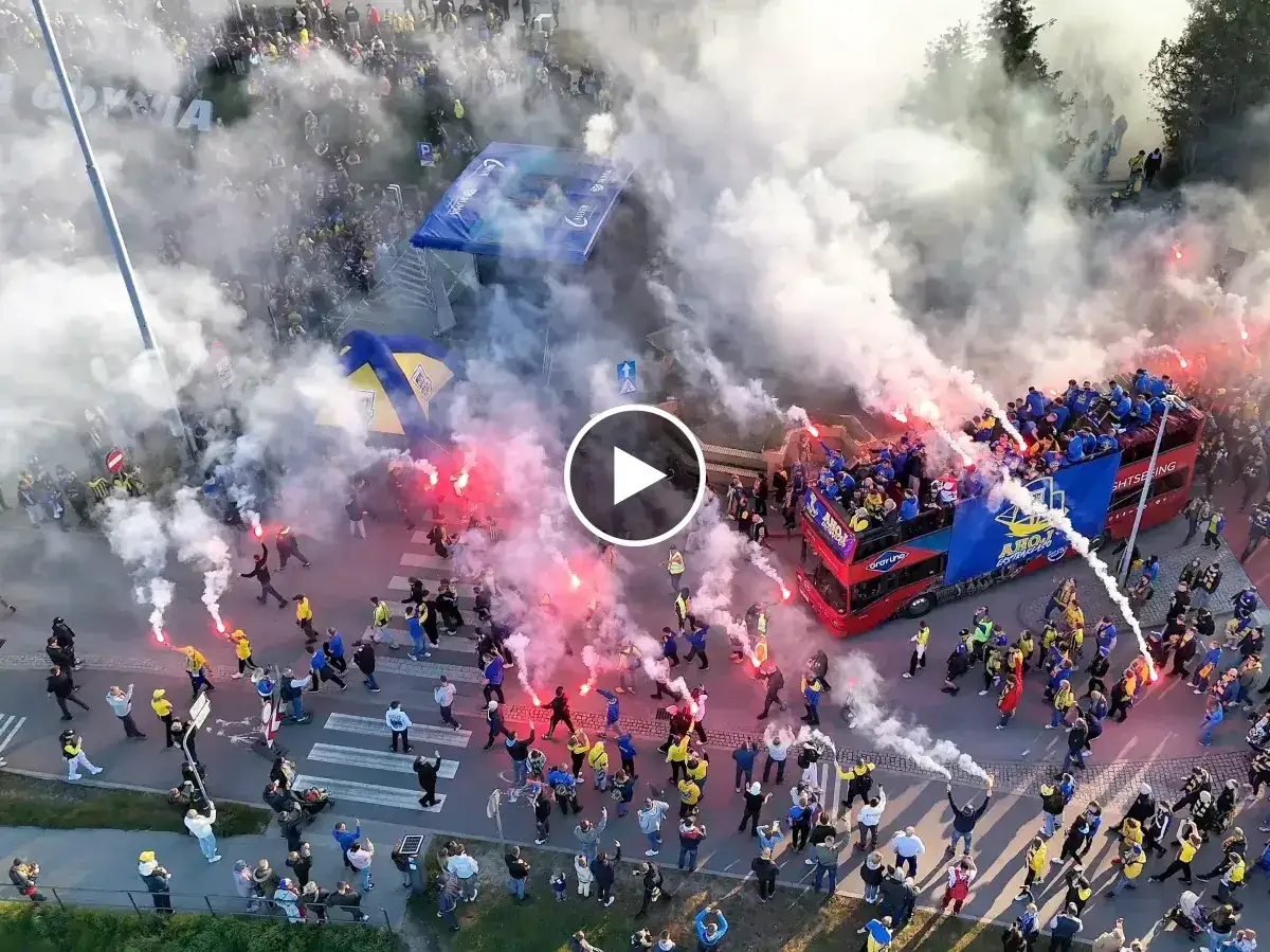 Arka Gdynia awans do Ekstraklasy świętowanie