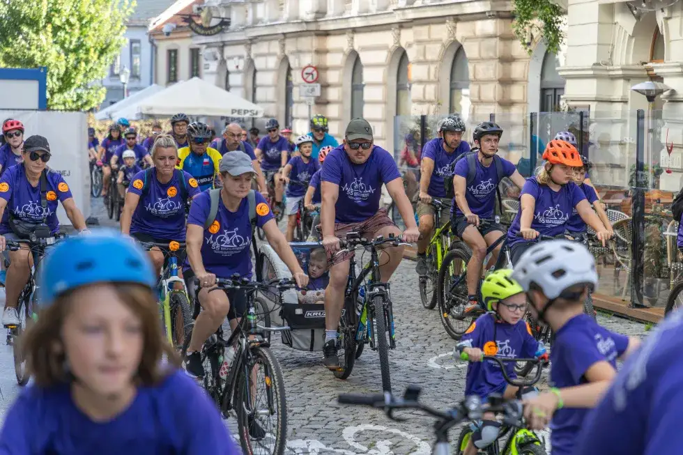 Rodzina na rowerach Bielsko-Biała bulwary