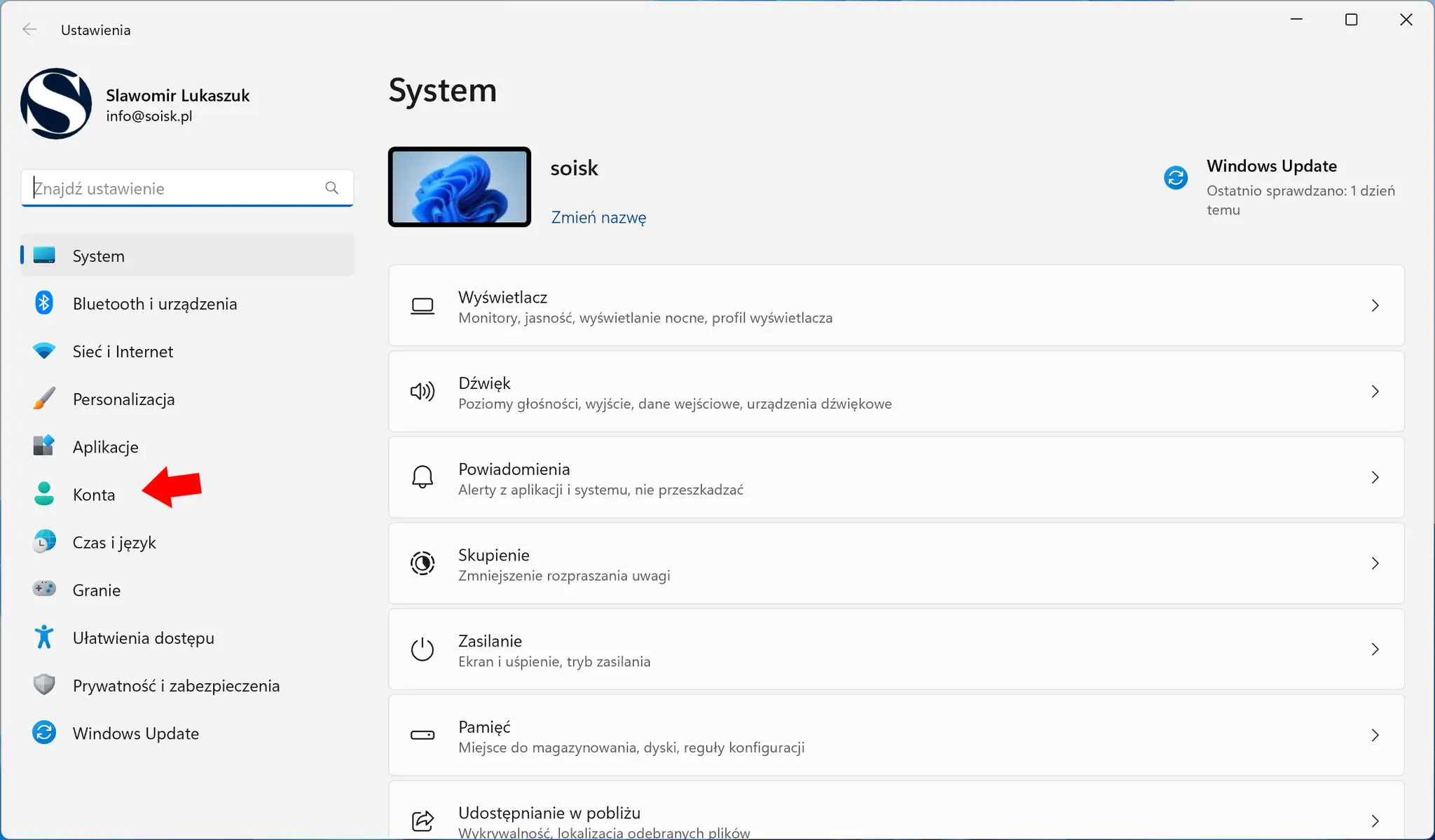 Ustawienia konta lokalnego Windows 11. Widok panelu bocznego z zaznaczoną opcją 