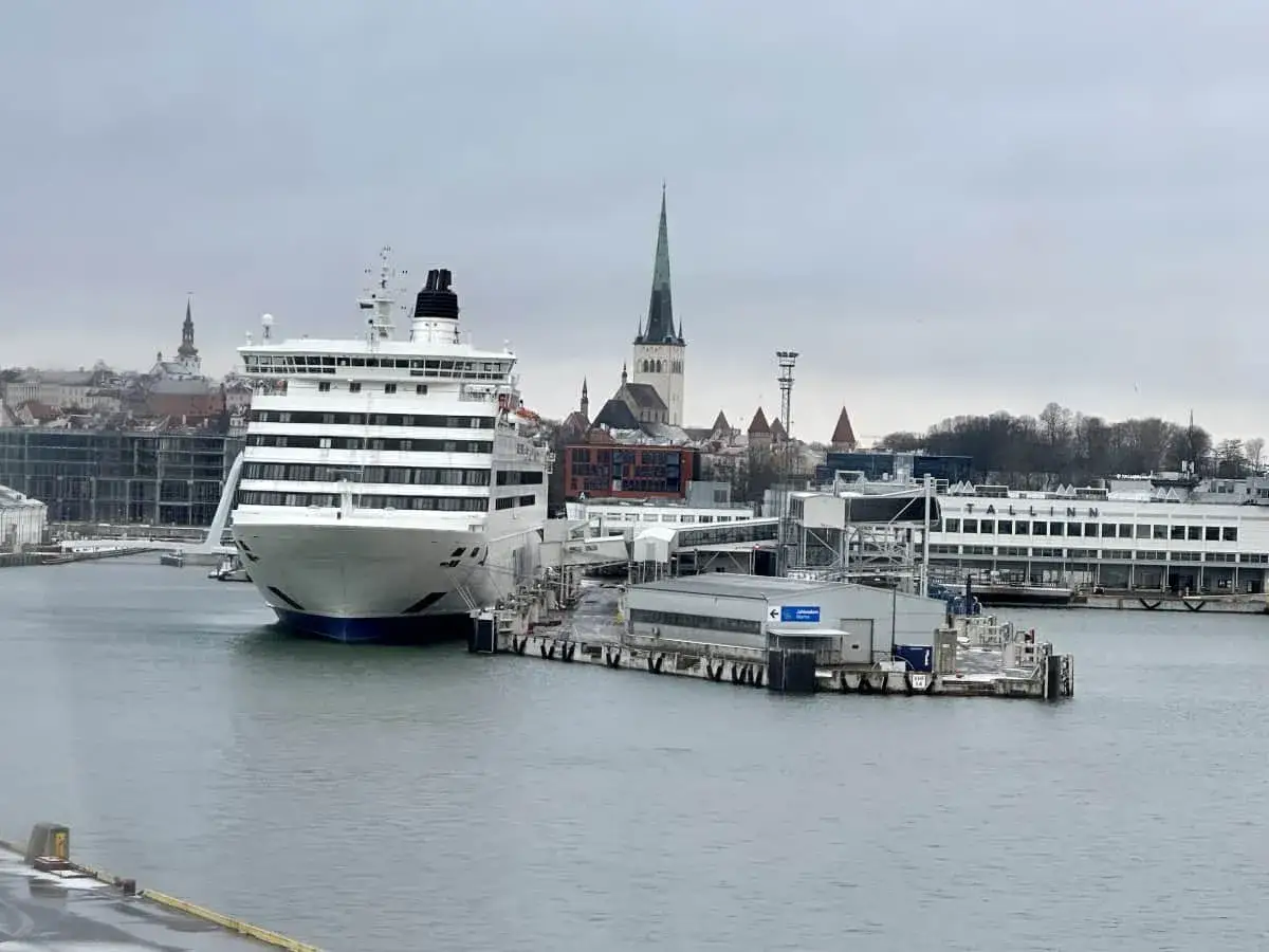 prom Tallinn Helsinki port