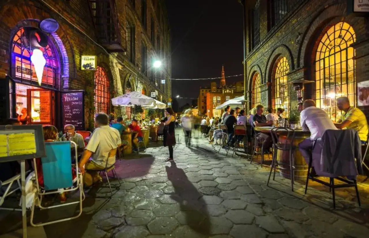OFF Piotrkowska nocą