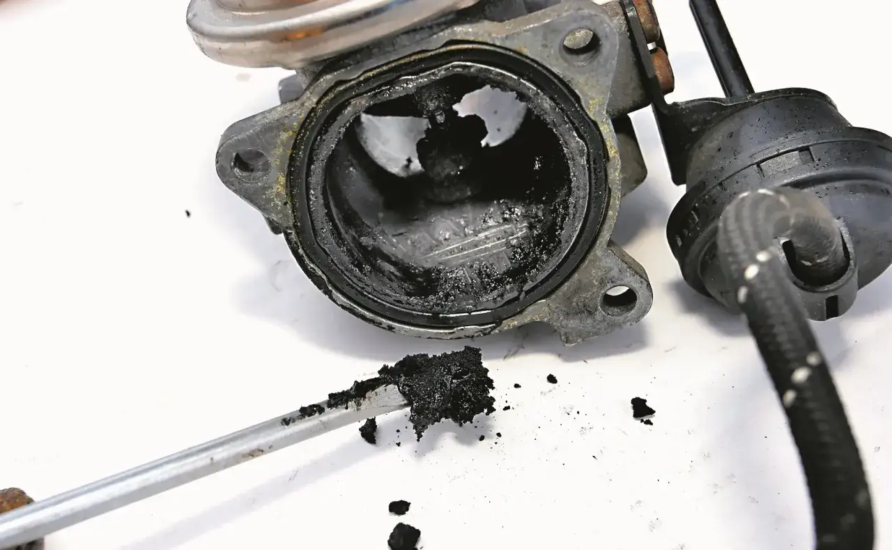 Klapa gasząca w silniku diesla