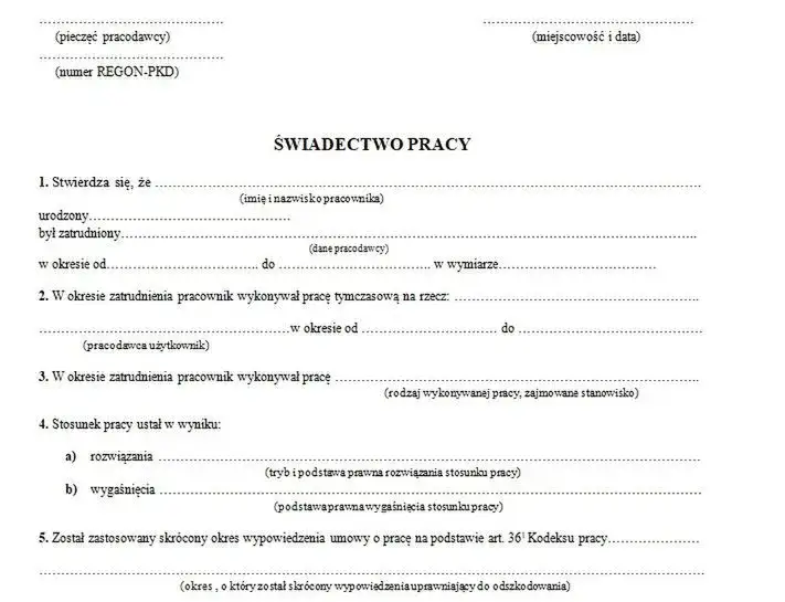 Pracownik wypełniający wniosek o świadectwo pracy