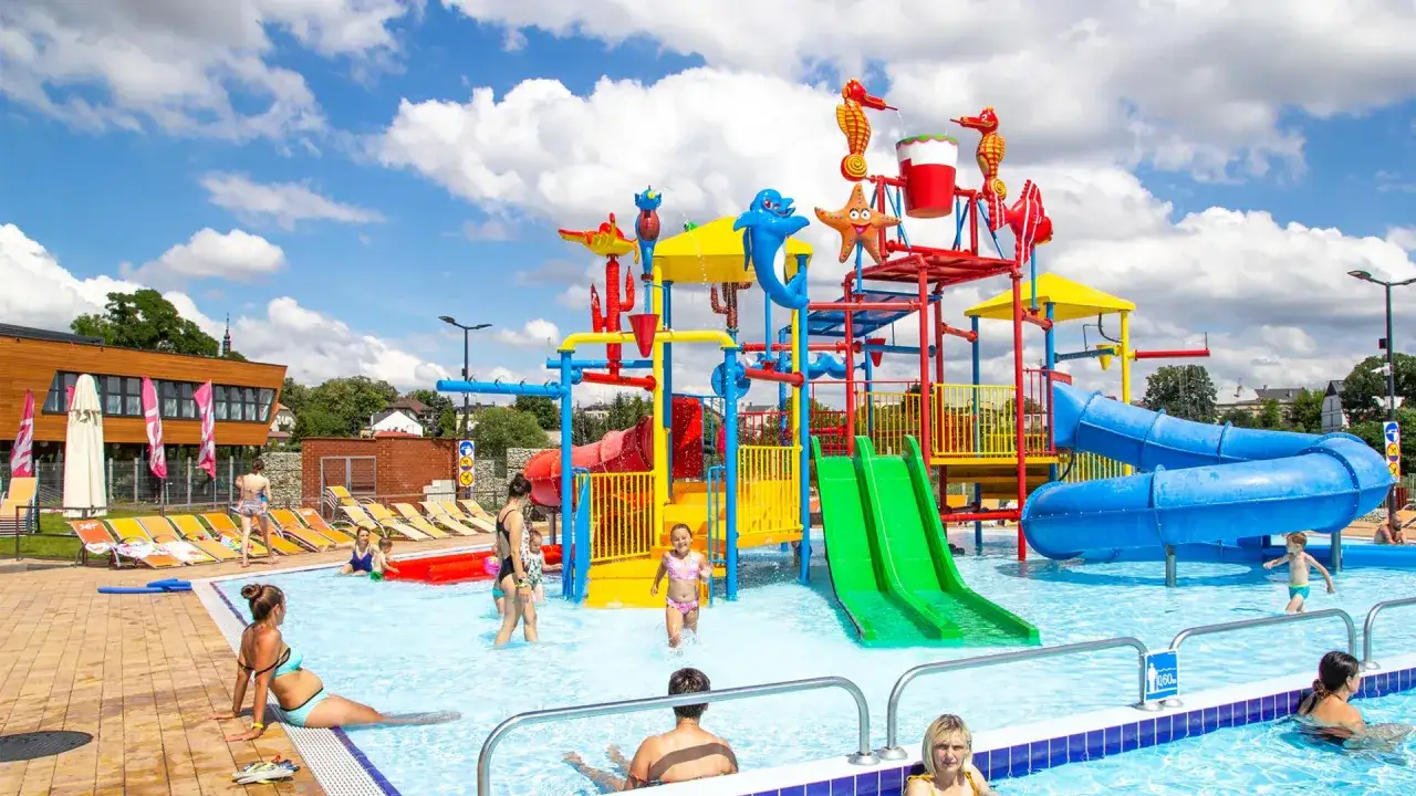 Termy Uniej&oacute;w baseny zewnętrzne