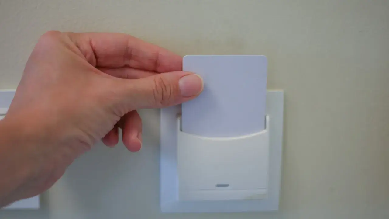 Zdjęcie Jak wyłączyć klimatyzację w hotelu i uniknąć nieprzyjemnego chłodu