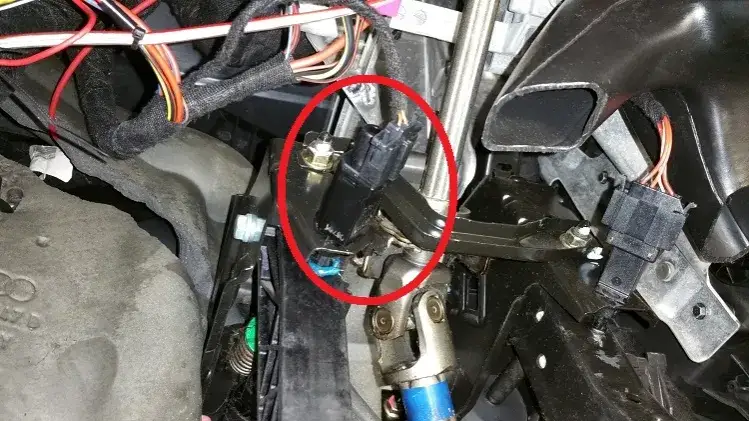 Zdjęcie Gdzie jest czujnik pedału sprzęgła passat b6 – uniknij kosztownych napraw