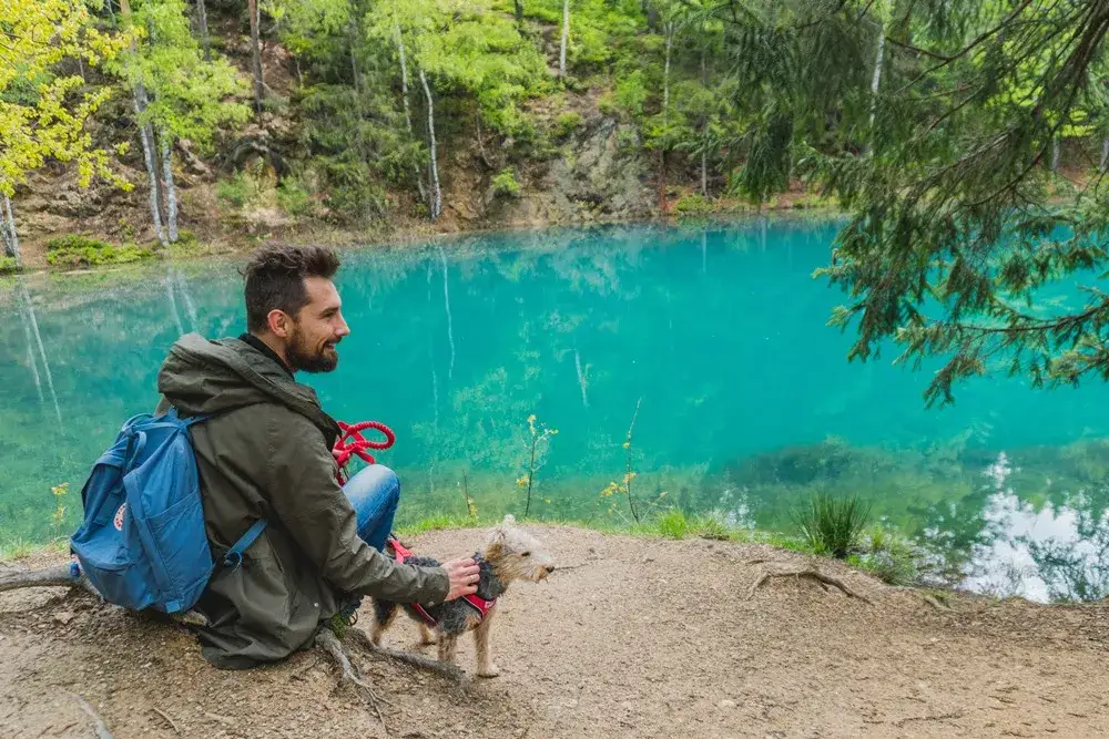 Zdjęcie Kolorowe Jeziorka – kiedy najlepiej jechać, aby uniknąć tłumów?