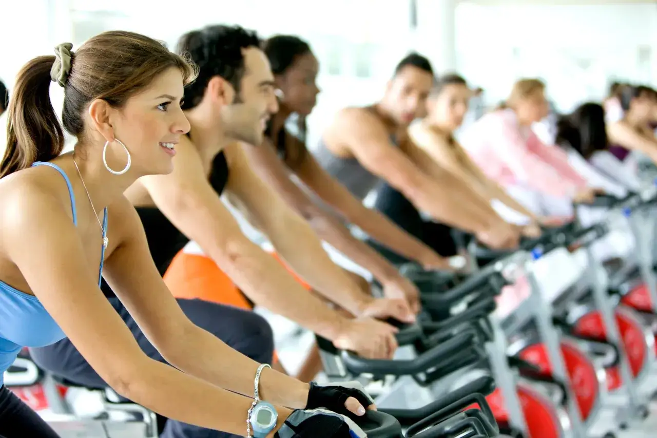 Zdjęcie Czy robić cardio po treningu siłowym? Poznaj skutki i błędy do uniknięcia