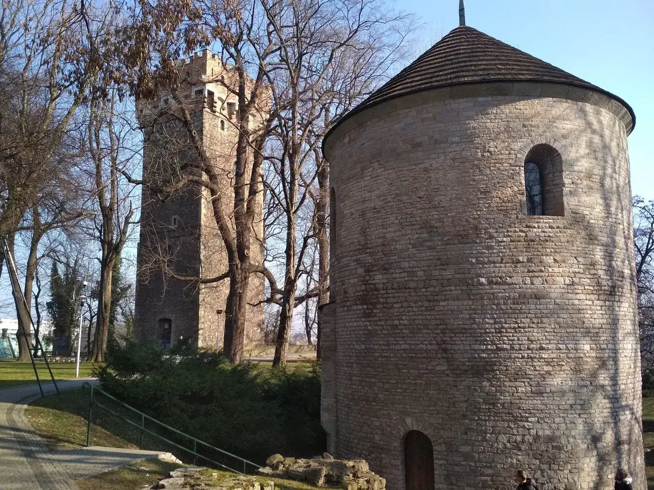 Wieża Piastowska i Rotunda św. Mikołaja &ndash; idealne miejsca na spacer po Cieszynie w jeden dzień.