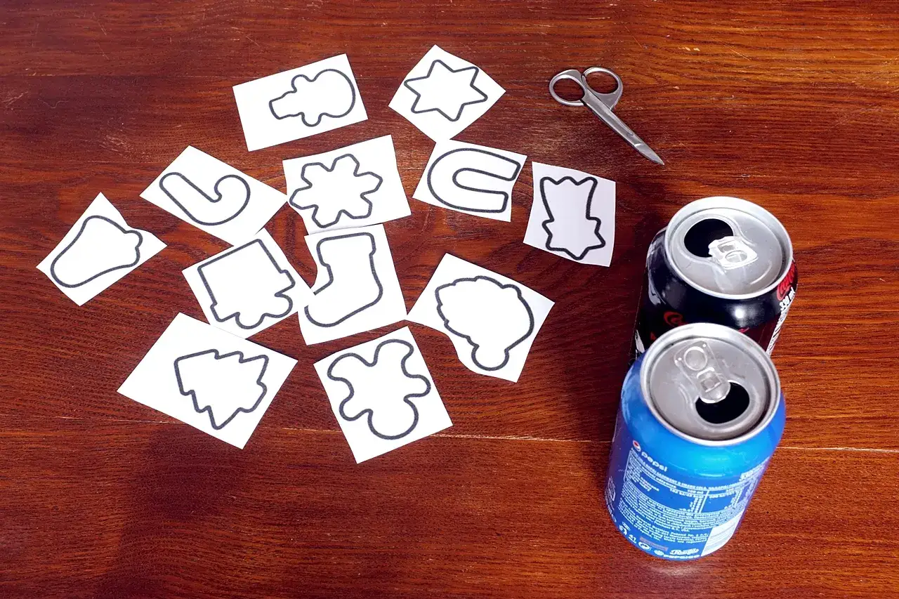 DIY szablony do ciastek, jak zrobić foremkę z kartonu